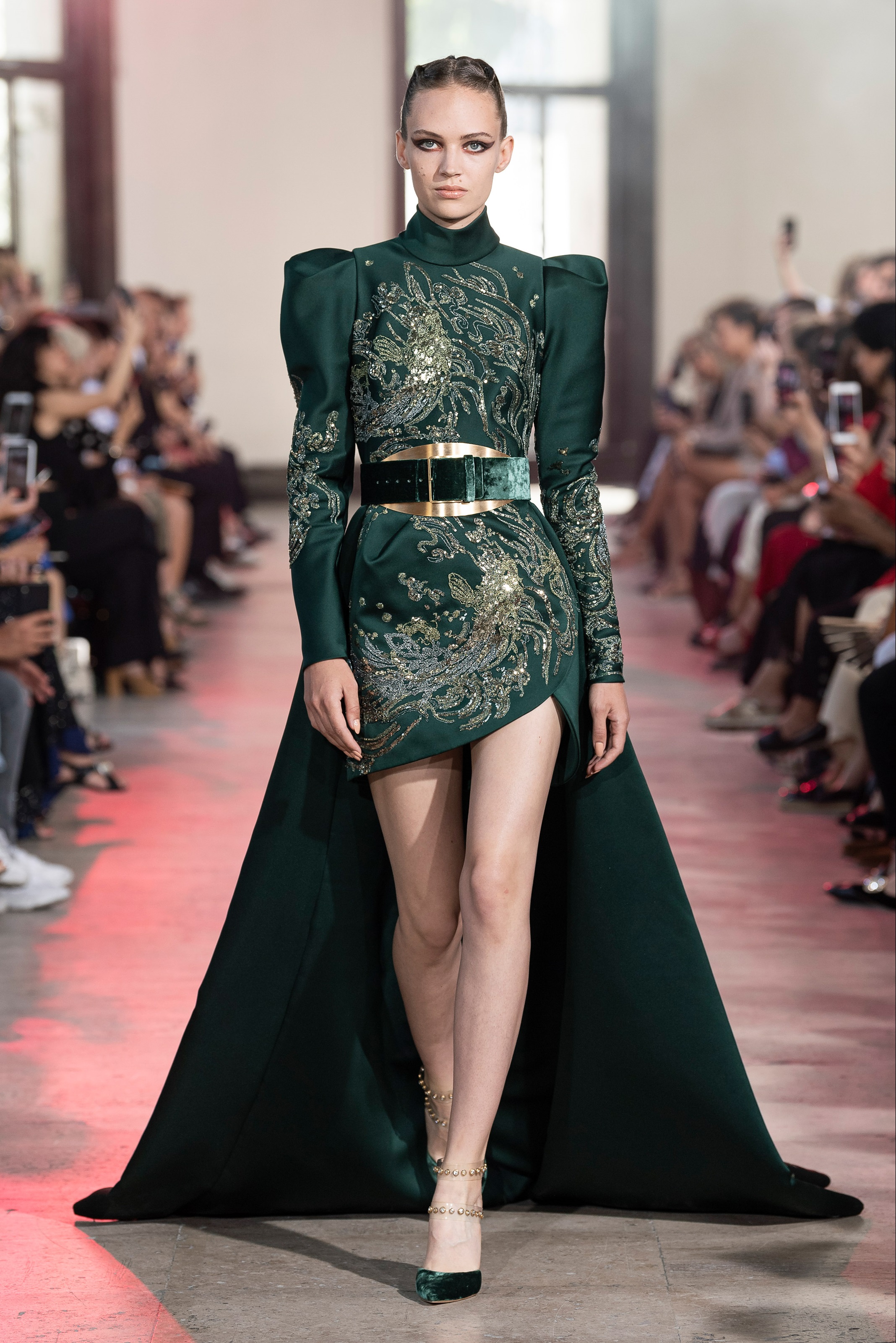 elie saab(艾莉·萨博)2019秋冬巴黎高级定制时装秀