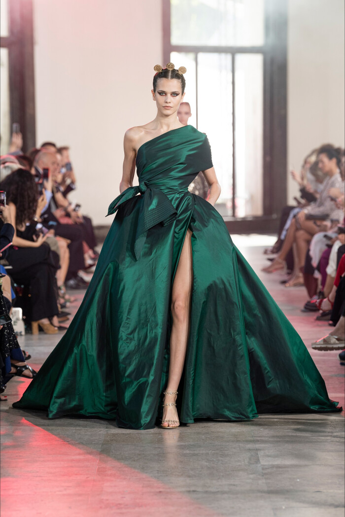 elie saab(艾莉·萨博)2019秋冬巴黎高级定制时装秀