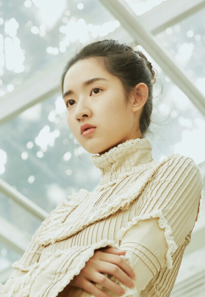 王玉雯,1997年出生,毕业于北京舞蹈学院,中国内地女演员.