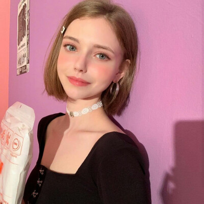 发布到  女生头像 图片评论 0条  收集   点赞  评论  chloe德国模特