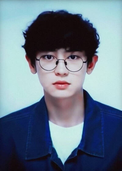 朴灿烈 pcy chanyeol 证件照