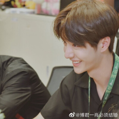 博君一肖情头.肖战&王一博.礼貌拿图.