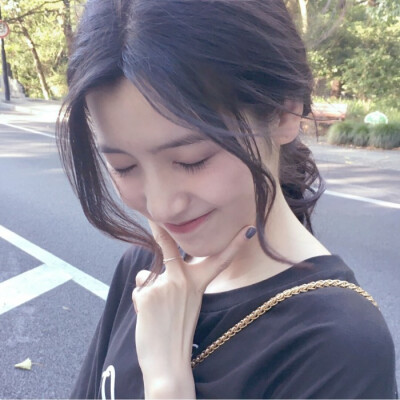 好看的小姐姐的头像图鸭