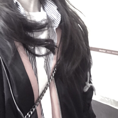 女生头像部位半身