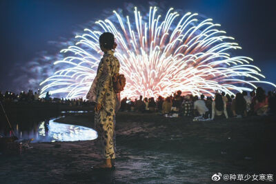 花火と浴衣夏天,想去看一场花火大会!