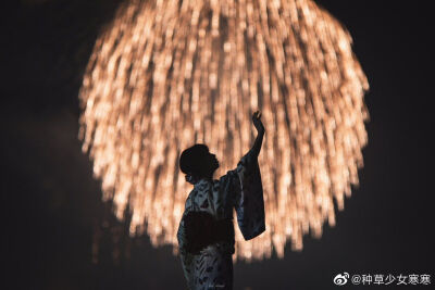 花火と浴衣夏天,想去看一场花火大会!