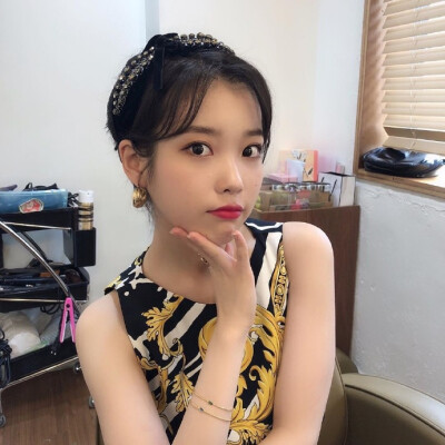 iu 李知恩 ins. dlwlrma