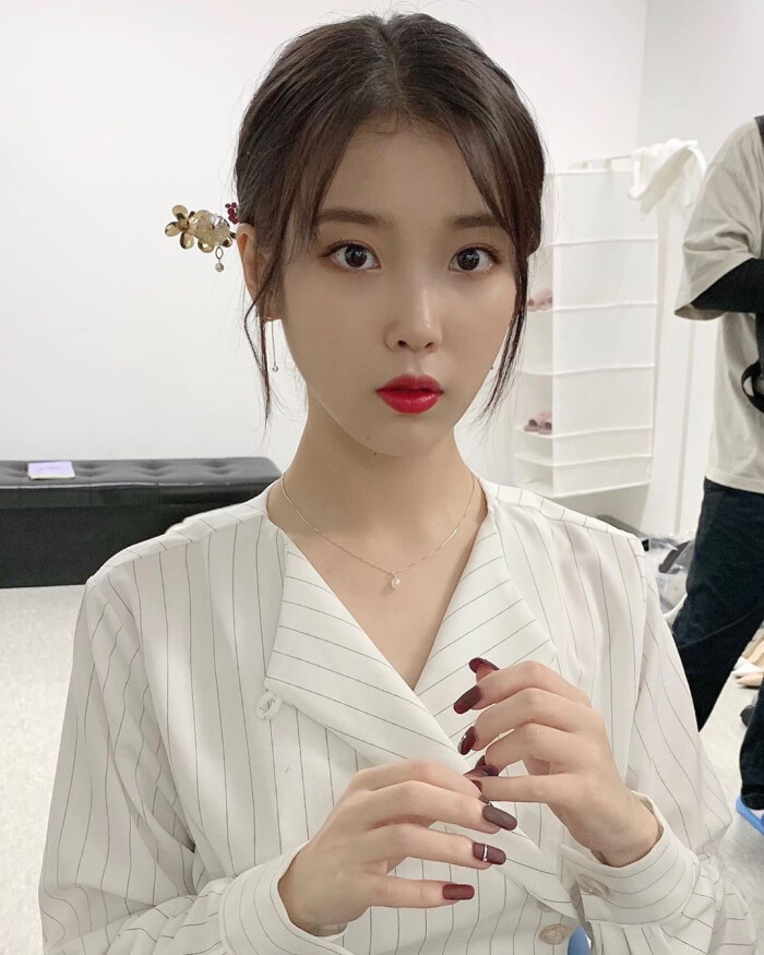 李知恩 iu