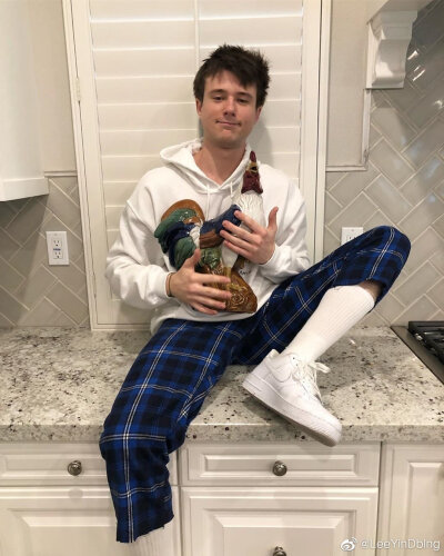 alec benjamin