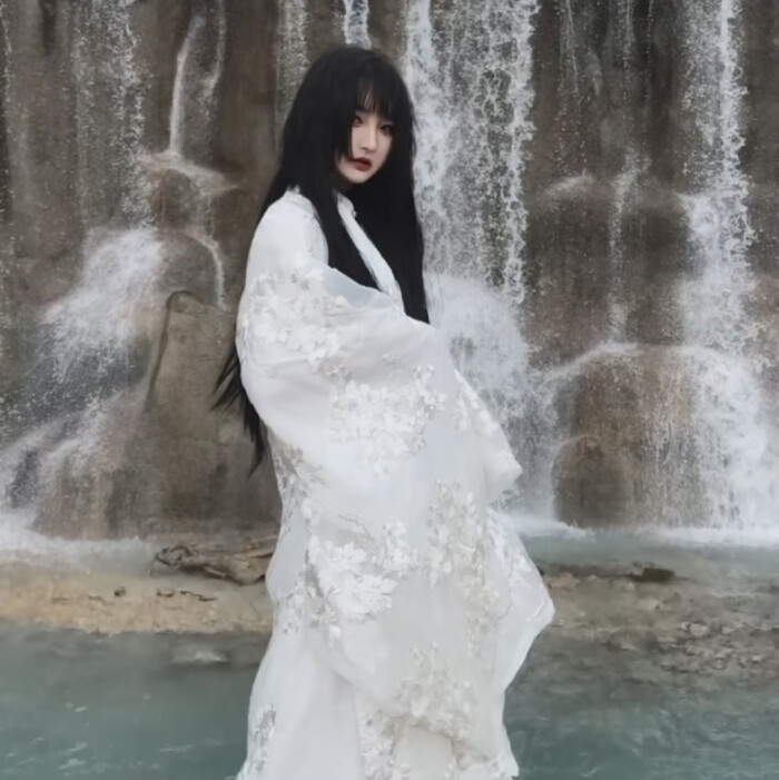 蔚泽君子