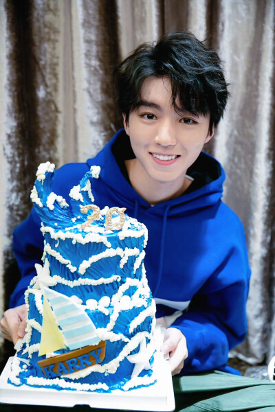 2019.09.21 王俊凯直播 截修×cr:logo