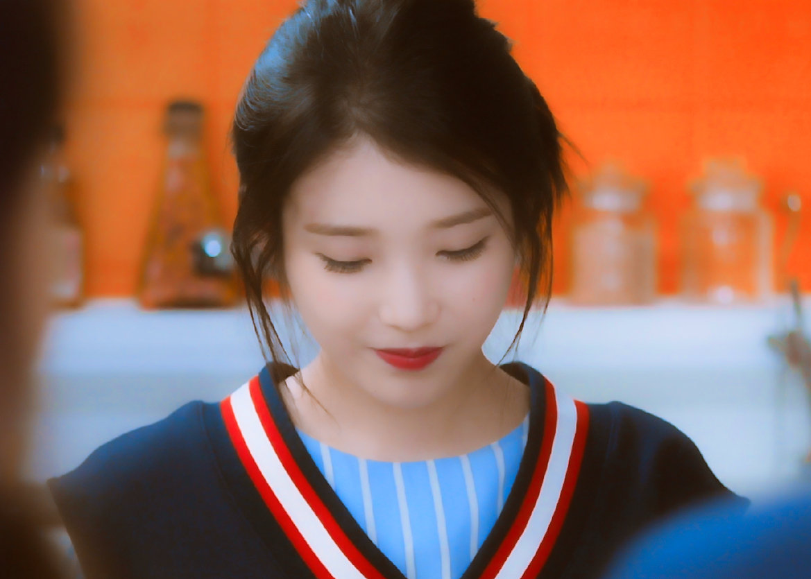 iu | 制作人 cr:边五爷