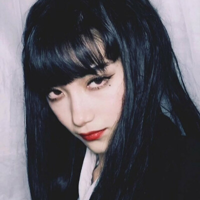 暗黑病娇少女头像
