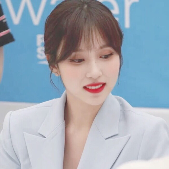 twice 林娜琏 mina头像 自修禁二改 拿图看简介二传注明倾颜