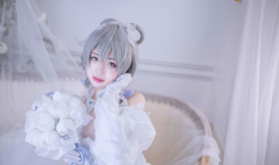 洛天依 cosplay 美少女