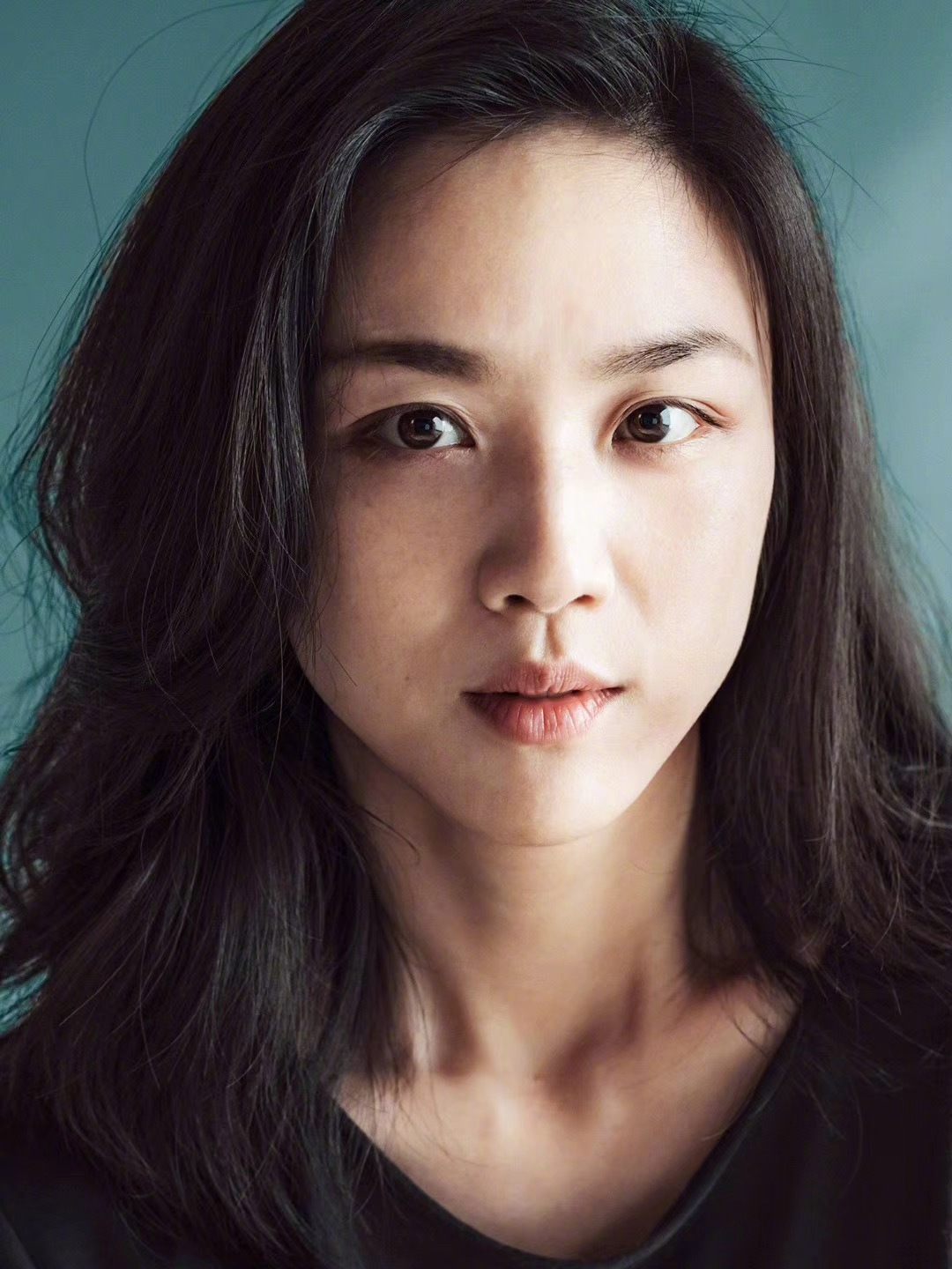 汤唯凭借《分手的决心》获第42届韩国影评奖最佳女主角_奖项_朴海日_电影