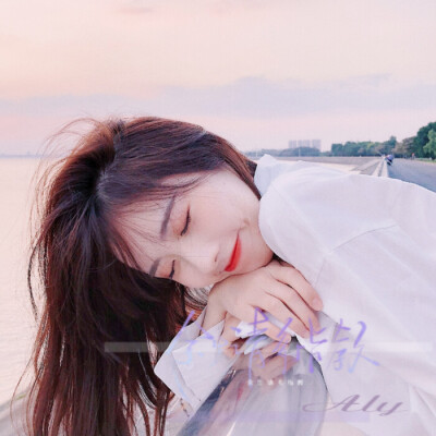 唯美彩虹头像女