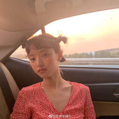 weibo:孙威孙威s超级好看的小姐姐!