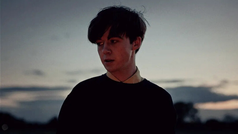 alex lawther