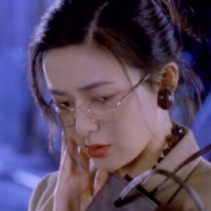 难得更一次的港风头像