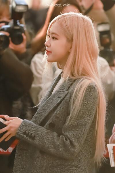 blackpink,朴彩英,rosé