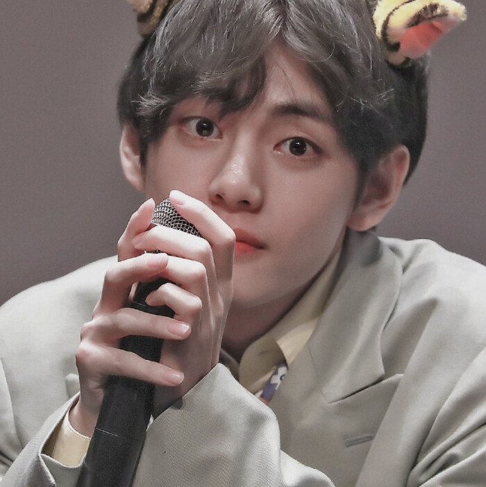 kim taehyung