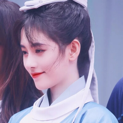 鞠婧祎