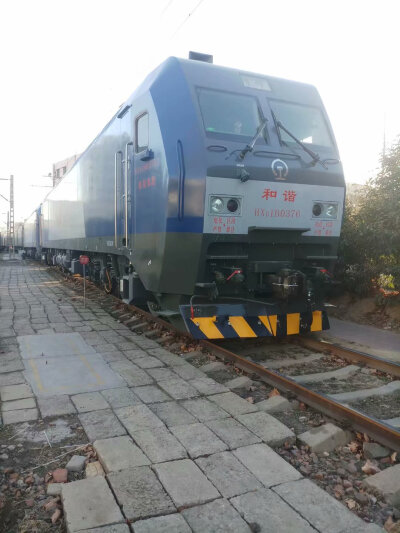 郑局郑段hxd1b0376号机车