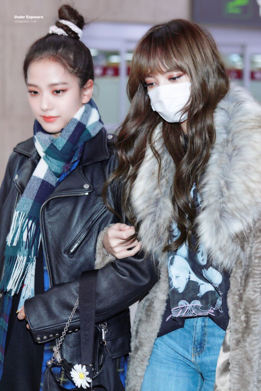 jisoo & lisa