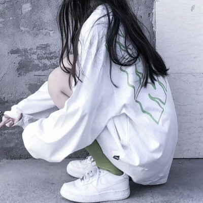 混网女头涂鸦