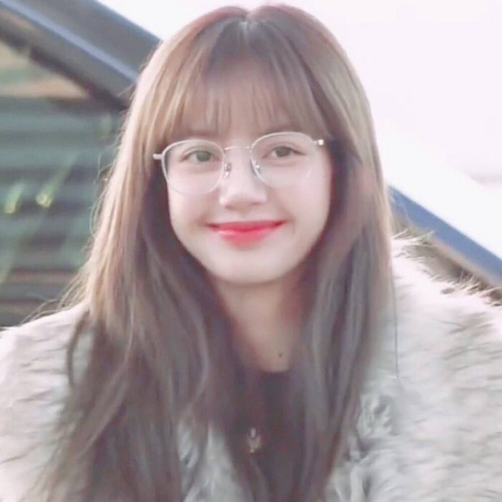 blackpink lisa 头像