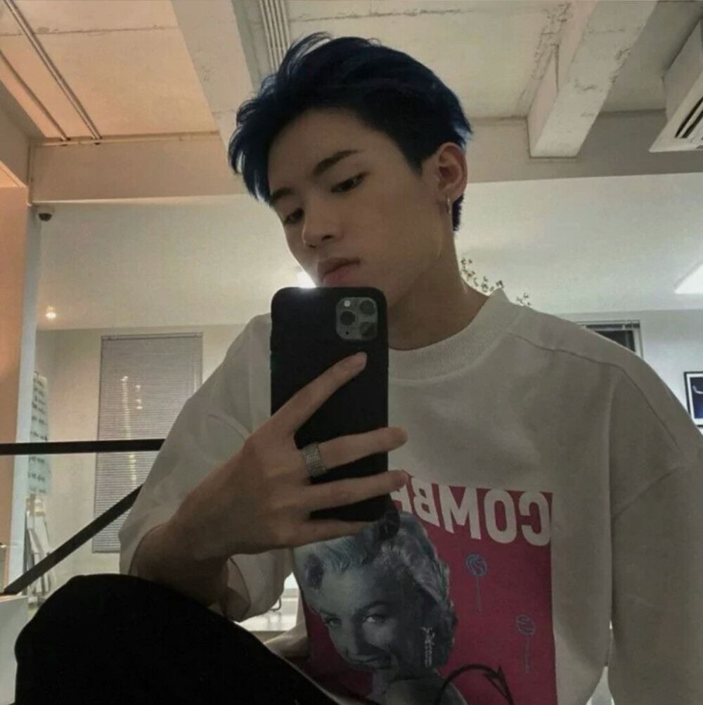ins男头