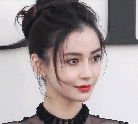 杨颖