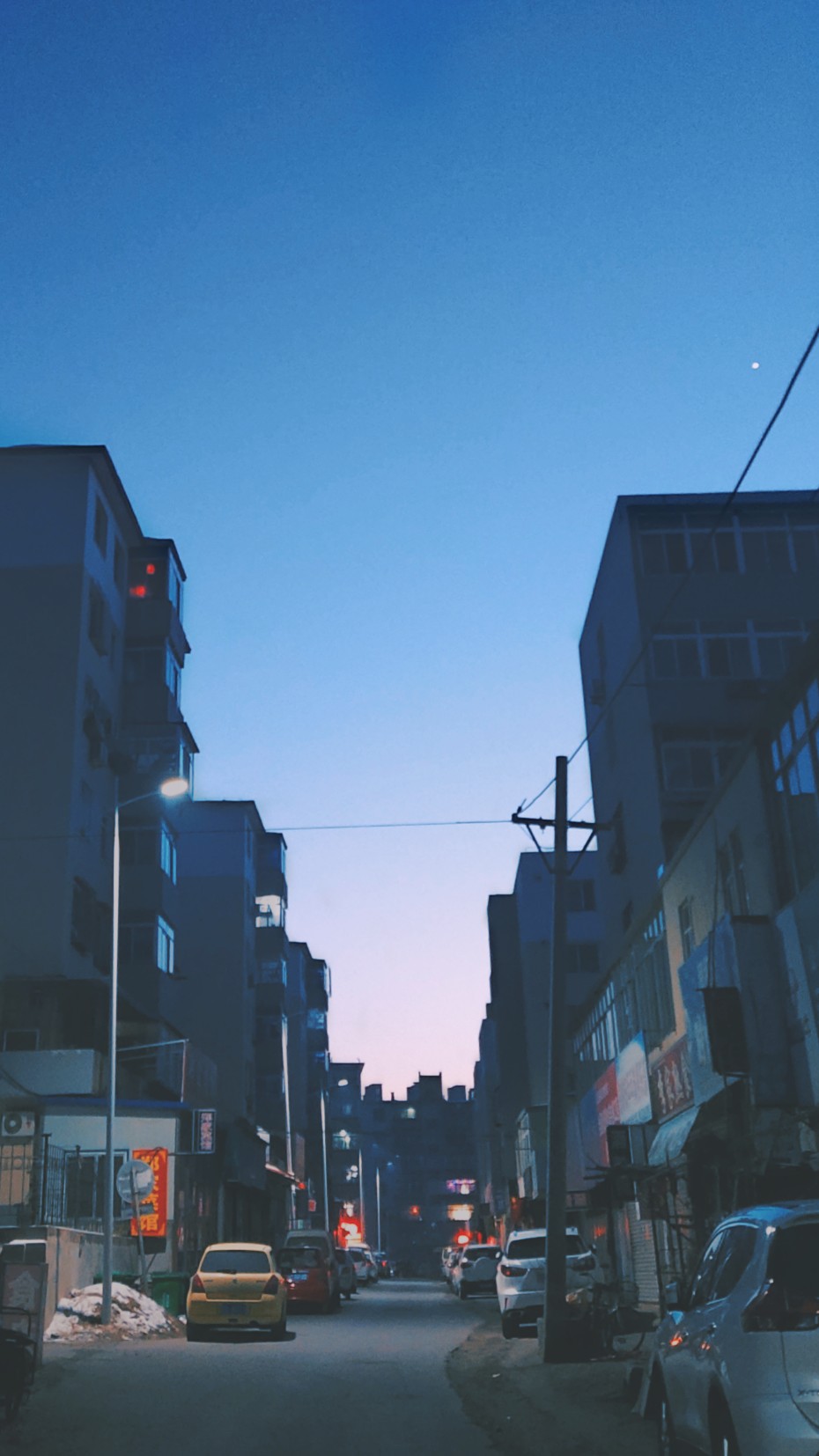 复古 街道 天空