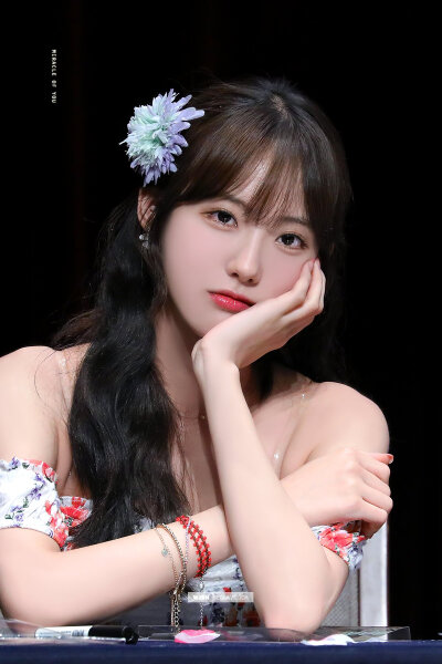 宇宙少女动漫壁纸