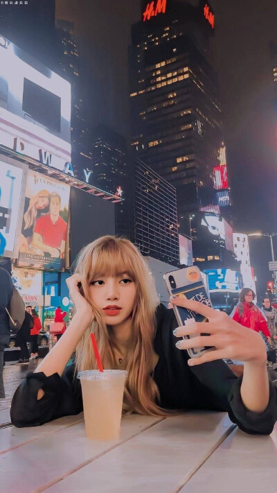 blackpink lisa