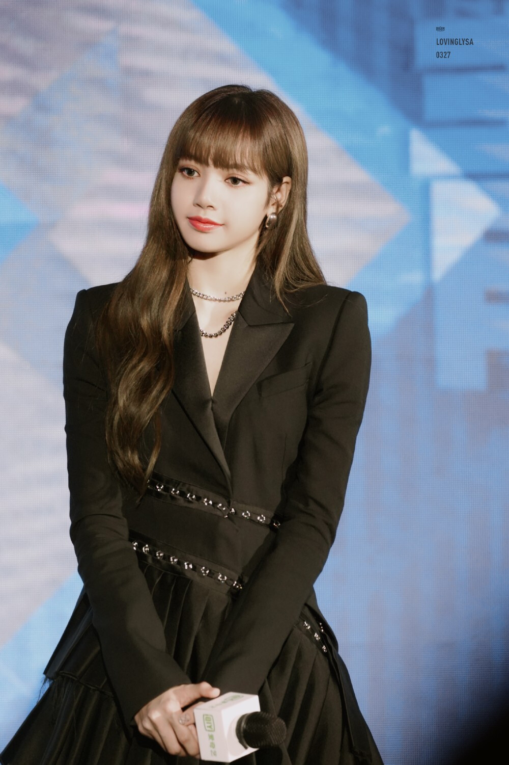 blackpink lisa 200109青春有你发布会