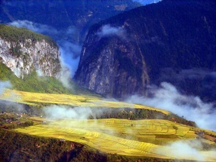 和环妹一起来旅行 怒江大峡谷位于云南西北部怒江州境内在云南境内