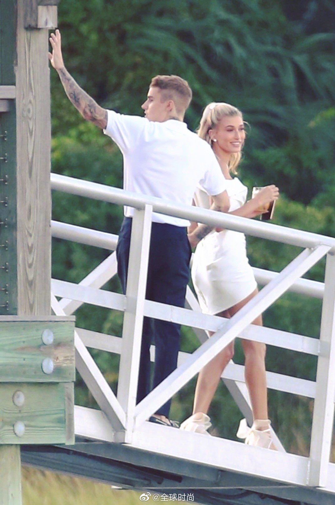 比伯结婚照#justin bieberhailey baldwin 终于举办婚礼啦!