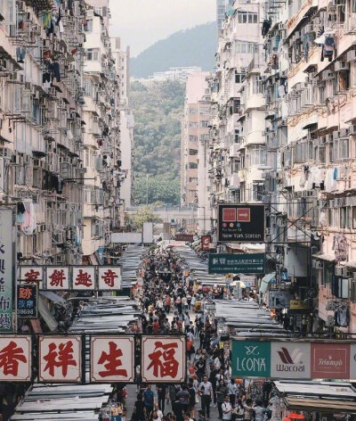 满是生活气息的香港街头