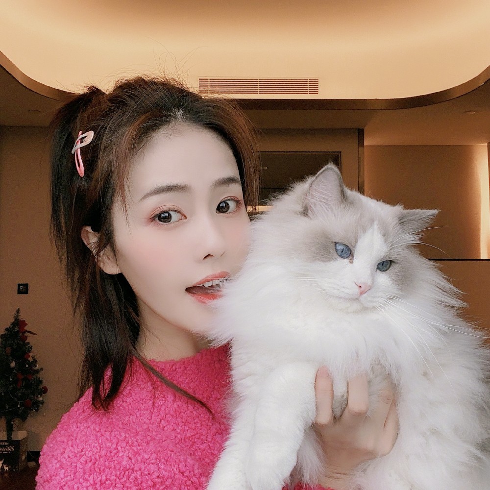 抱猫女头二传注明/ 阿黎