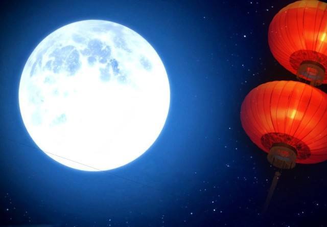 今天是中秋节,#中秋月亮# 最圆的时候,让我们以"月"为题玩组飞花令.