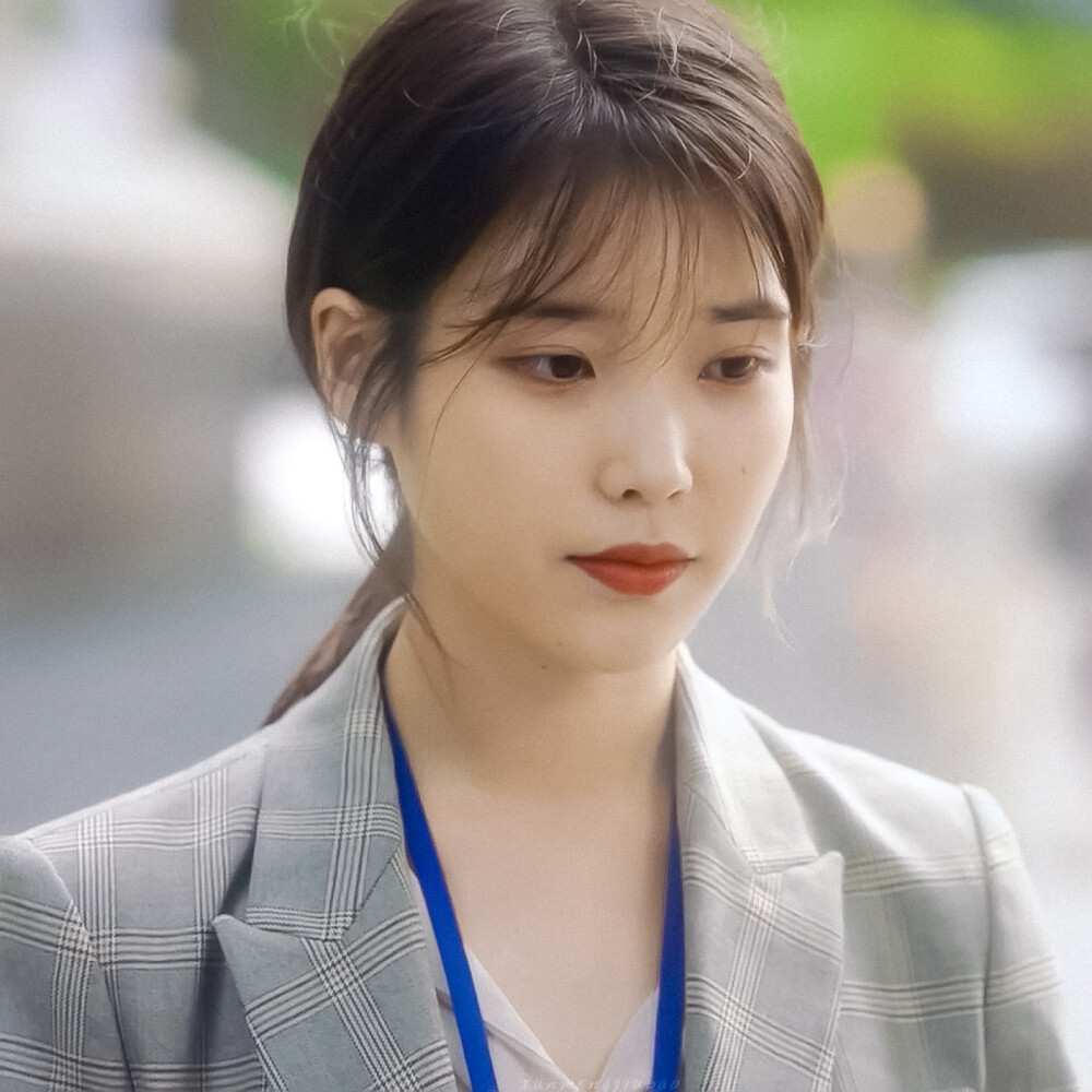 iu | 我的大叔 cr:循梦旧岛