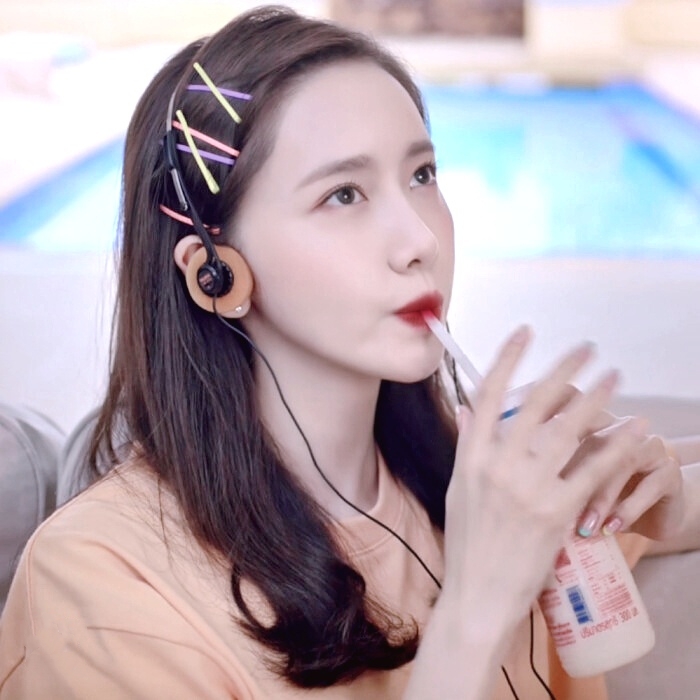 爱豆头像.林允儿.拿图dd点赞