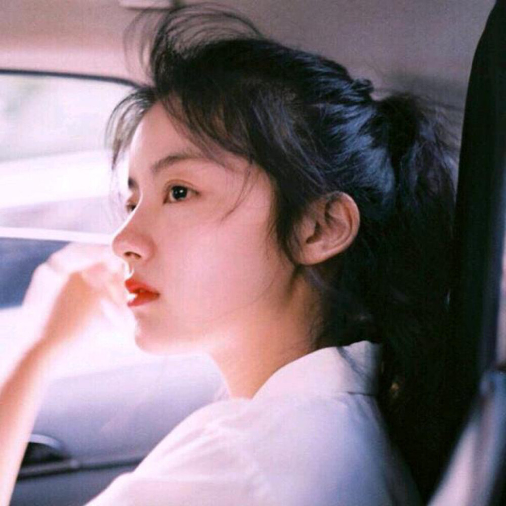 女生头像:一眼就爱上的小仙女
