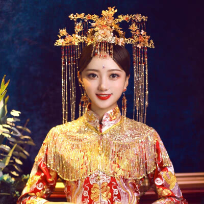 秀禾服头饰发型