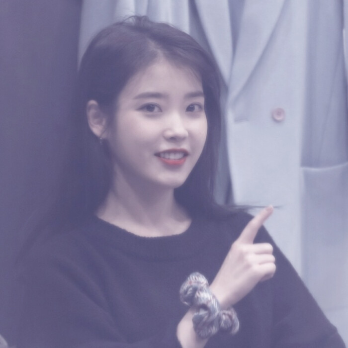 iu/李知恩头像