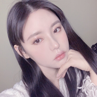 小熊炼乳 自截 女生头像 style:闺蜜姐妹头像/御姐头像/成熟女生头像
