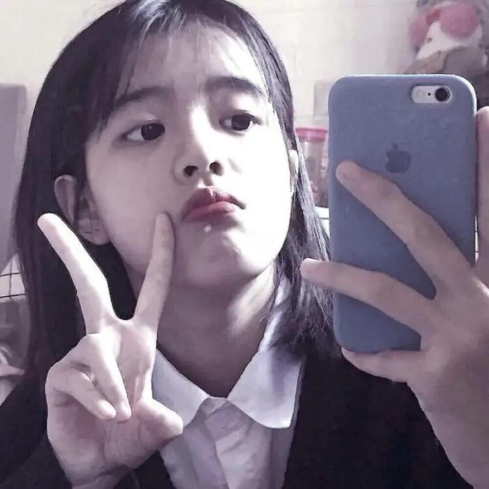 可爱霸气女头～嘻嘻戳个关注呗!嘻嘻