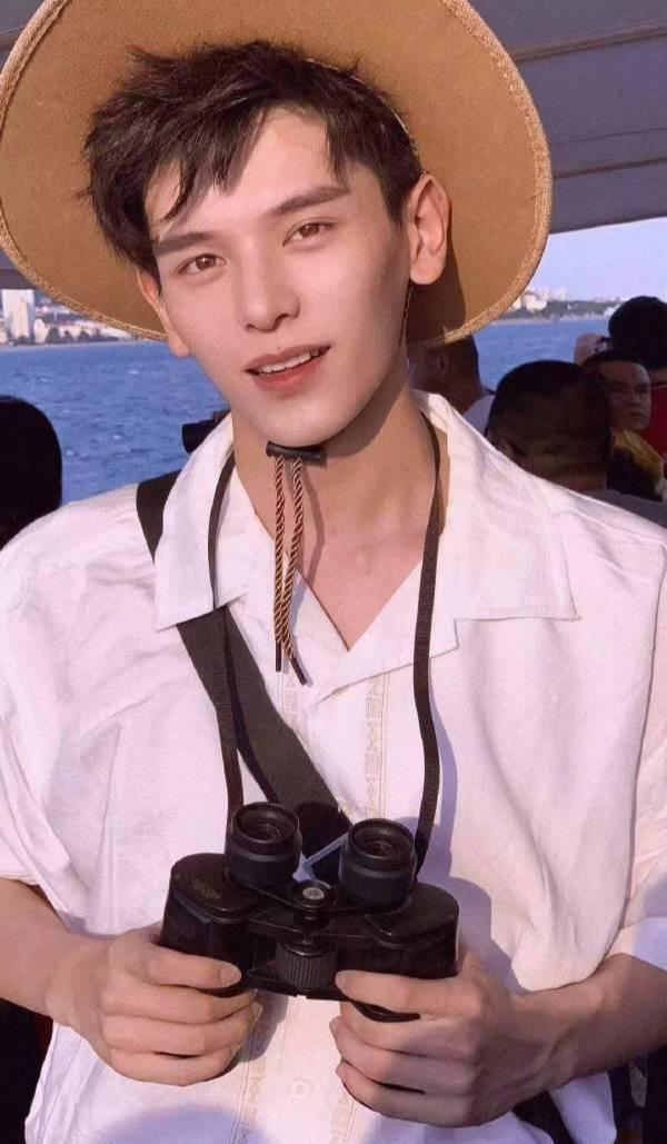 男孩boy